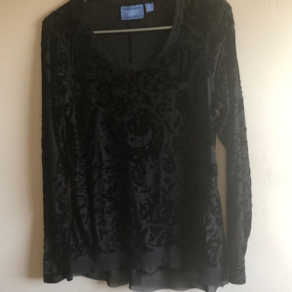 Sheer Vera Wang top - Picture 4 of 4